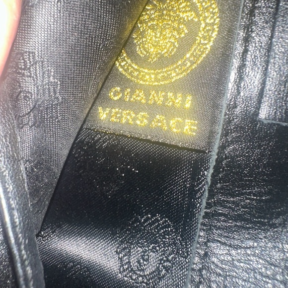 GIANNI VERSACE SIGNATURE CROC-EMBOSSED WALLET WITH GOLD MEDALLION - Picture 7 of 7